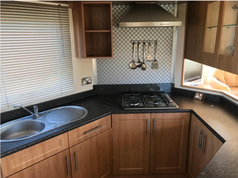 2 Bedroom Static Caravan On Quiet Park Near Caernarfon & Snowdonia Exterior photo